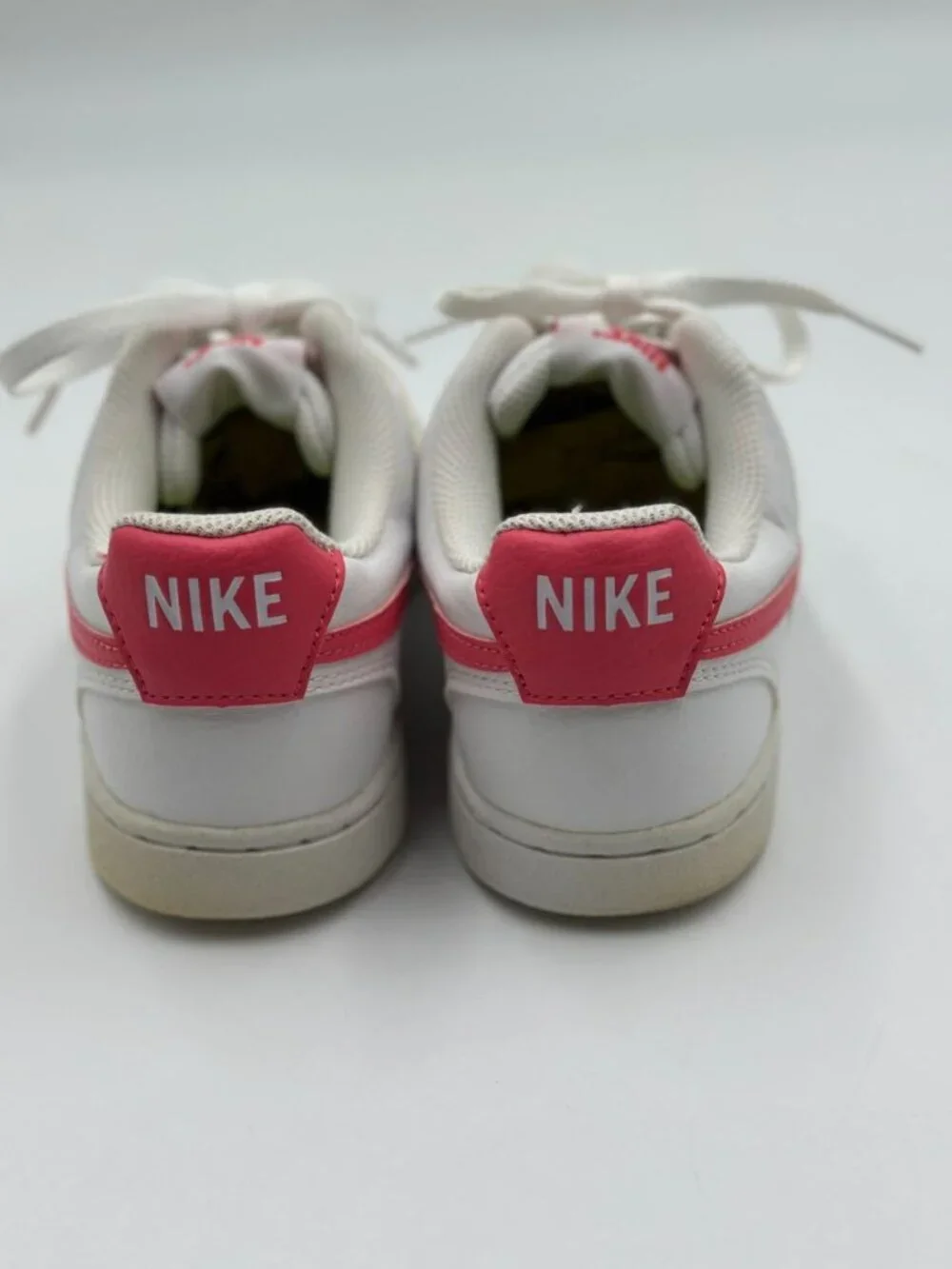 Womens Nike Court Vision Shoes Coral white size 7 DR9885 - 101